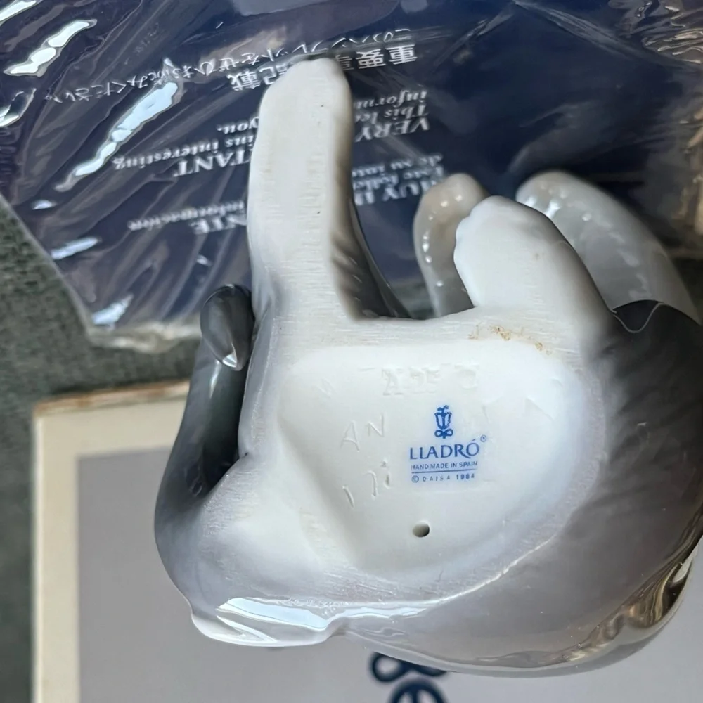 Lladró Cat and Mouse porcelain figurine, model number 5236 in original box - Picture 6 of 8